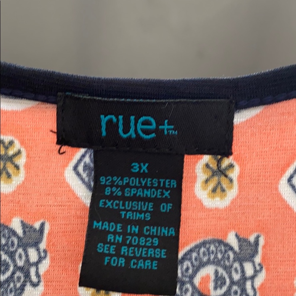 Beautiful patterned tunic - Picture 3 of 3